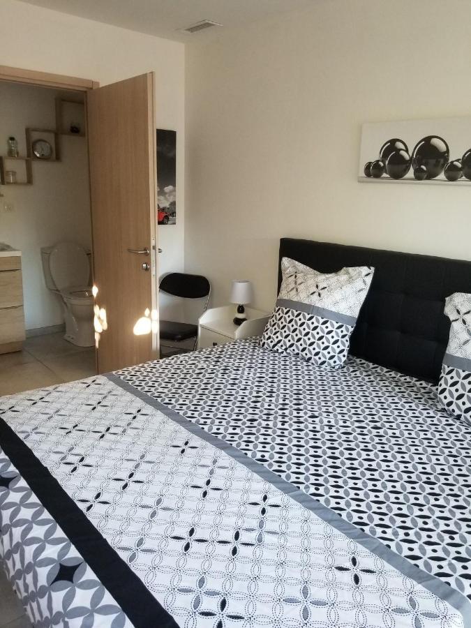 Bed and Breakfast Les Lauriers Espondeilhan Екстер'єр фото